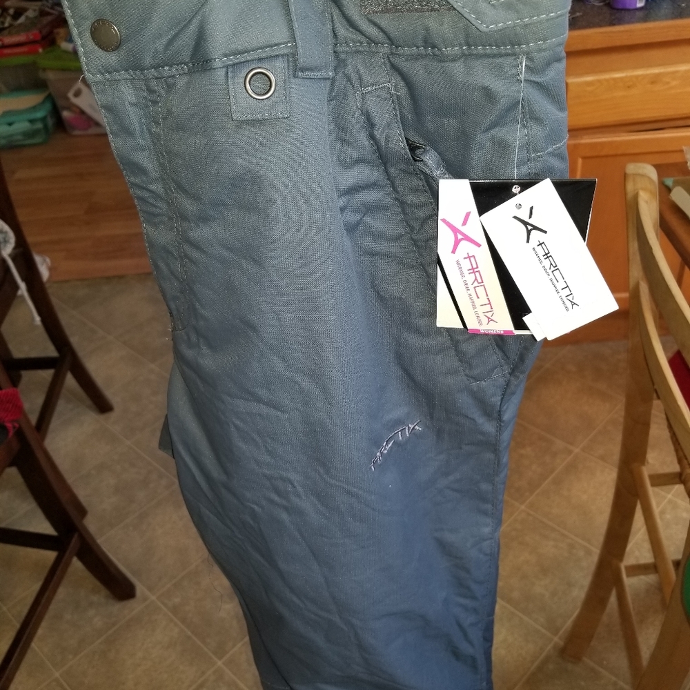 Womens snow pants size M